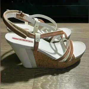 Parada white wedges Sz 8